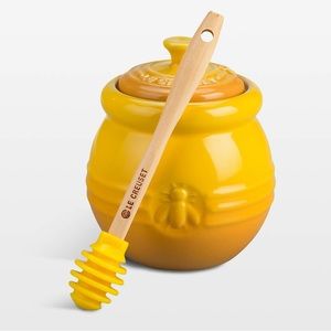 Le Creuset Yellow Honey Pot with Le Creuset Honey Dipper